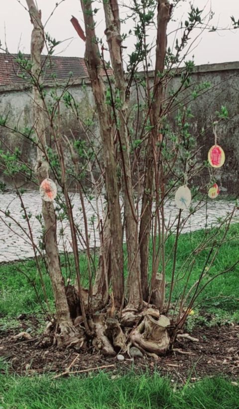 Osterbaum im Schlosspark