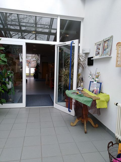Eingangstür Kindergarten Binningen