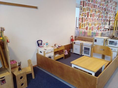 Flur Kinderküche Kindergarten Binningen